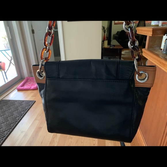 Milly - Picture 2 of 5